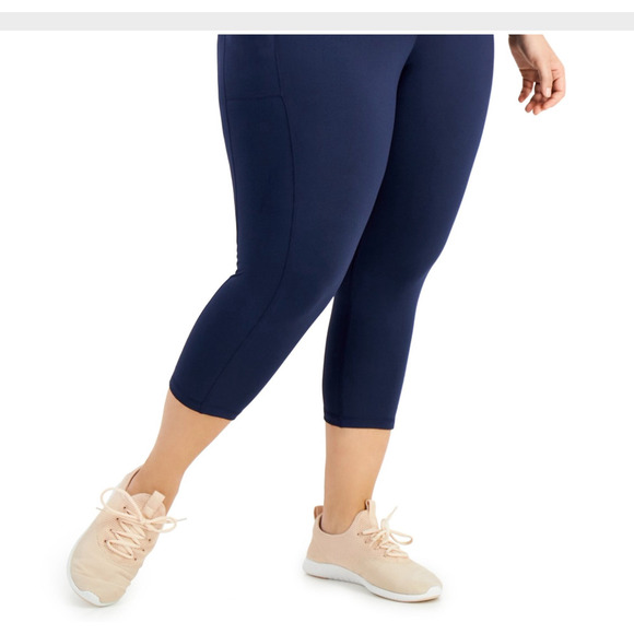 ID Ideology Women's High Rise Cropped Leggings Navy Blue Size New with tags - Picture 3 of 3